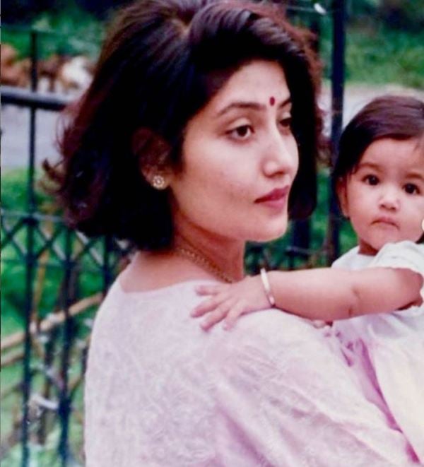 A childhood picture of Shree Saini with her mother