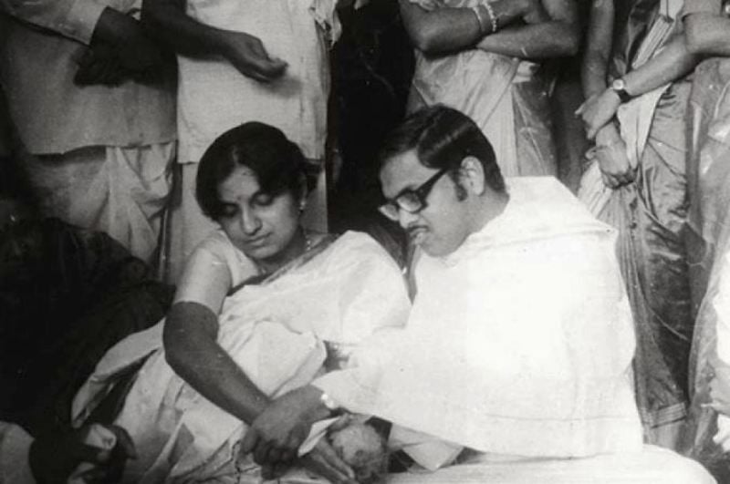 A Marriage Picture of Sudha Murthy and N. R. Narayana Murthy