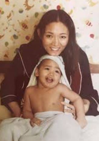 A childhood picture of Aftab Pureval with his mother