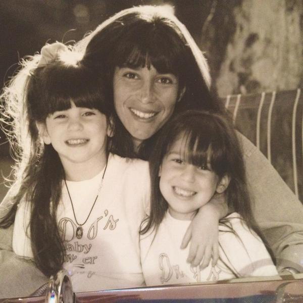 A childhood picture of Jen Selter (right) with her sister (left) and mother