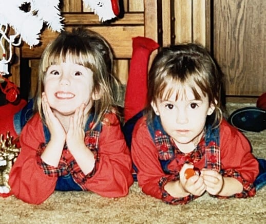 A childhood picture of Lainey Wilson (L)