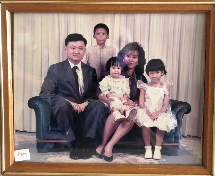 A childhood picture of Paetongtarn Shinawatra (on her mother