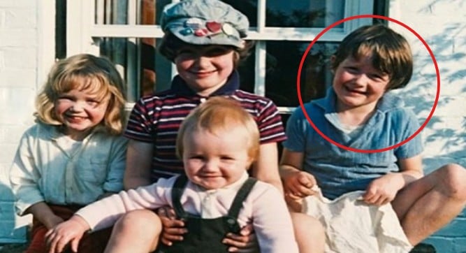 A childhood picture of Piers Morgan with his two brothers and a sister