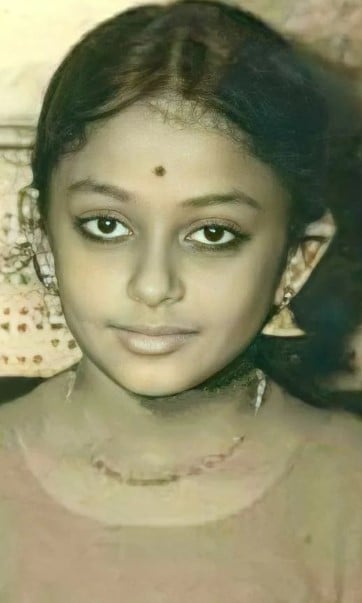 A childhood picture of Shobana
