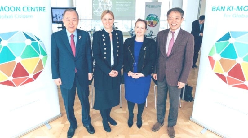 A photo of Ban Ki-moon with the members of the Ban Ki-moon Center