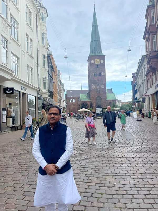 A photo of Mahesh Joshi clicked during a foreign tour