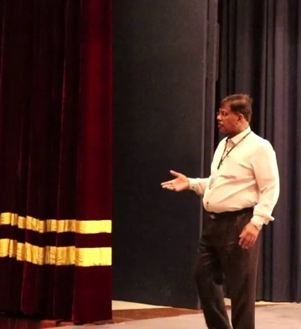 A photo of Pradeep Kurulkar taken while he was giving a motivational speech