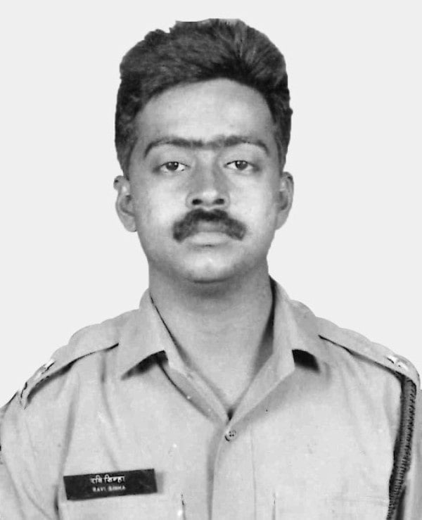 A photo of Ravi Sinha taken after his passing out from Sardar Vallabhbhai Patel National Police Academy (SVPNPA) in 1988