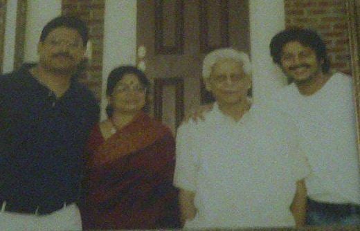 A photo of Srikanth with his parents and elder brother (right to left)