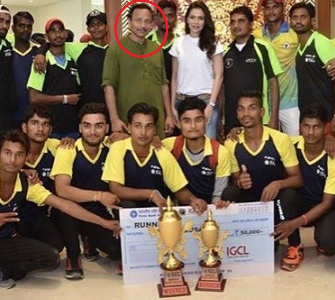 Anurag Bhadouria with the IGCL team