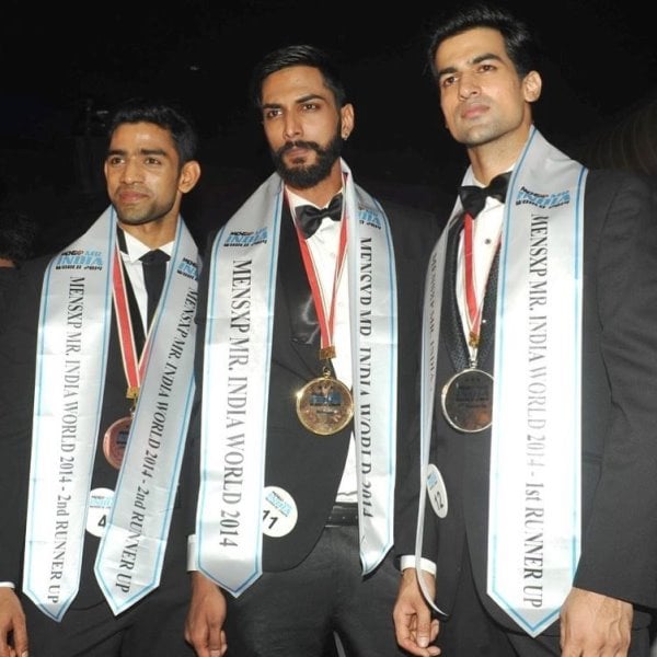 Bharat Raj (leftmost) as 2nd Runner-Up at Provogue MensXP Mr. India World 2014, organized by the Times of India
