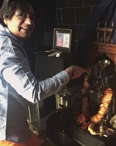 A picture of Chandrachur Singh in a temple