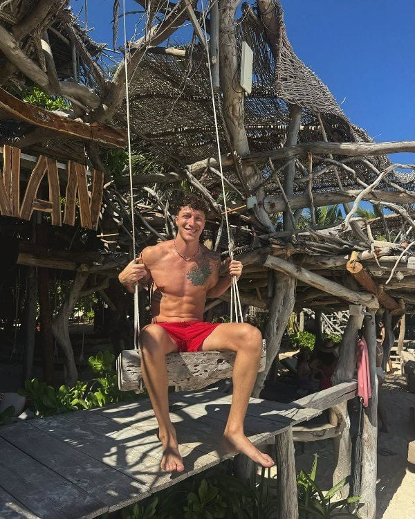 A picture of Grant Larsen from his trip to Mexico