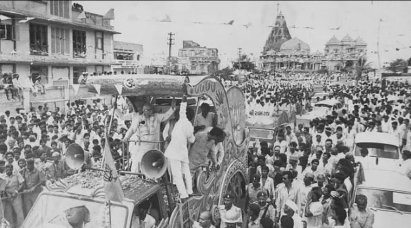 A picture of L. K. Advani during his Ram Rath Yatra from Somnath, Gujarat, to Ayodhya, Uttar Pradesh, in 1990