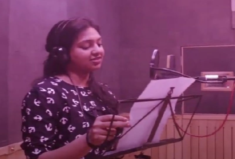 A picture of Lakshmi Menon during the recording of the song Oh Coffee Penne