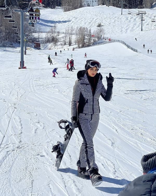 A picture of Mahlagha Jaberi from her trip to Aspen, Colorado