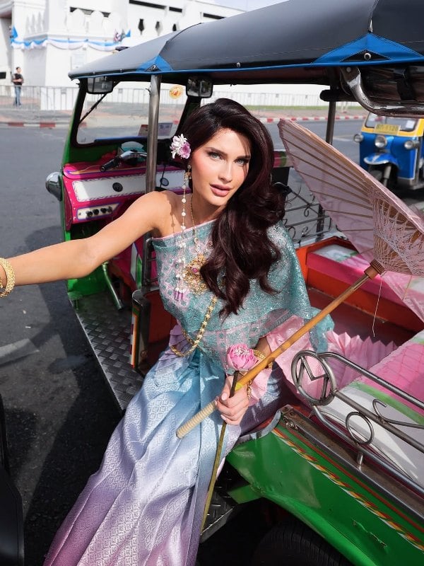 A picture of Mary Sickler from her trip to Thailand