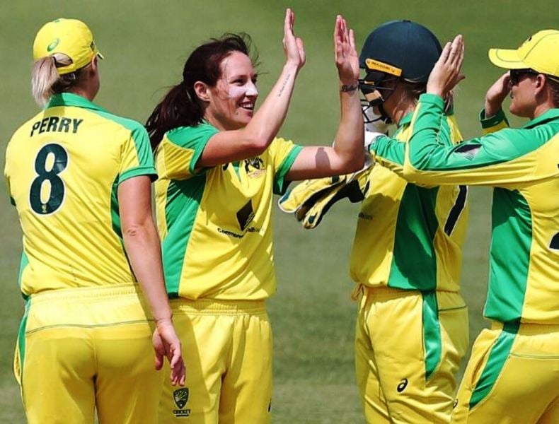 Megan Schutt celebrating a wicket