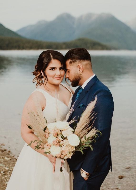 A picture of Palak Aujla with Karan Aujla during their pre-wedding shoot