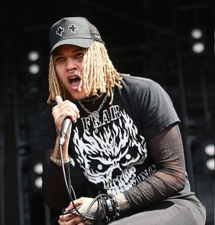 A picture of Poorstacy, while he was performing live on the stage