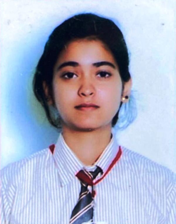 A picture of Saloni Singh in her school uniform