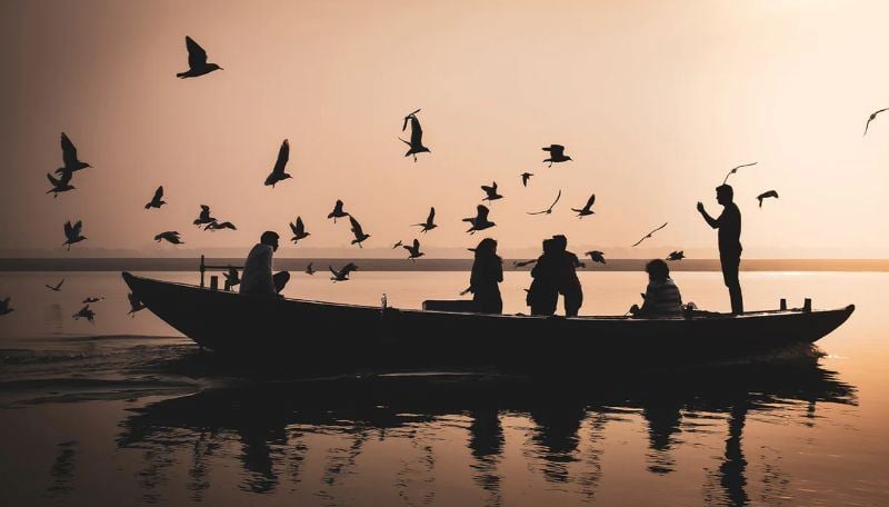 A picture of the moment when Sujata Keshavan (sitting 2nd from right) created the idea of her brand