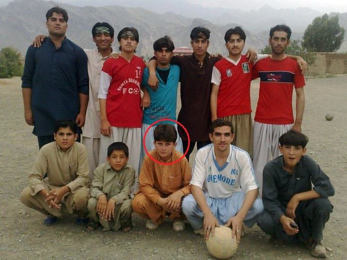 A rare picture from Shaheen Afridi