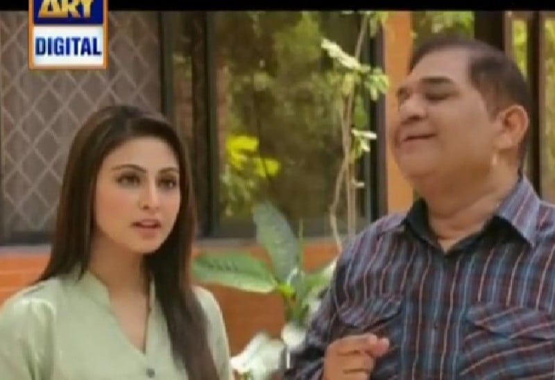 A screengrab from the show Batashay, starring Aruba Mirza