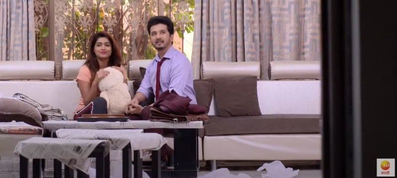 A screengrab from the show Majhya Navaryachi Bayko, starring Abhijeet Khandekar