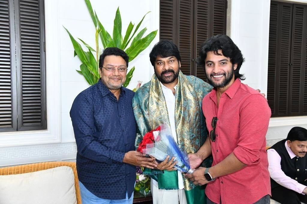 Aadi Saikumar with his father and Chiranjeevi