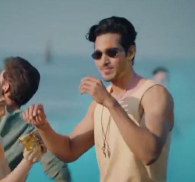 Aagaz Akhtar in the television commercial of herbal holi colour in 2021