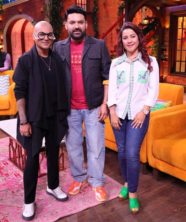 Aalim Hakim and his wife, Shano Hanspal, with Kapil Sharma during an episode of The Kapil Sharma Show