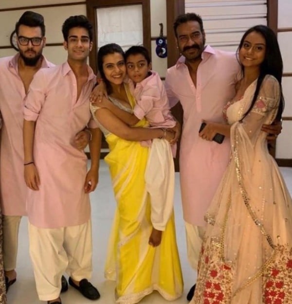 A picture of Aman Devgan celebrating 2018 Diwali with family