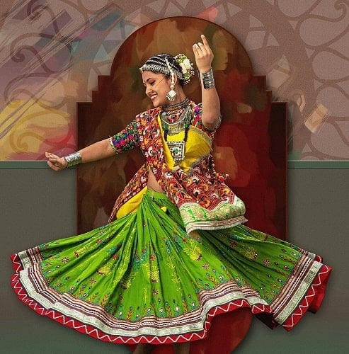 Aayushi Dholakia while performing