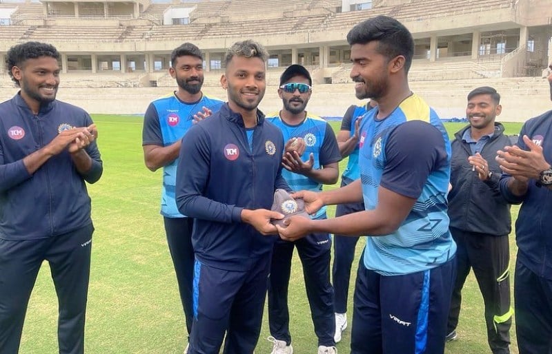 Abdul PA receiving the debut cap for Kerala (senior category)