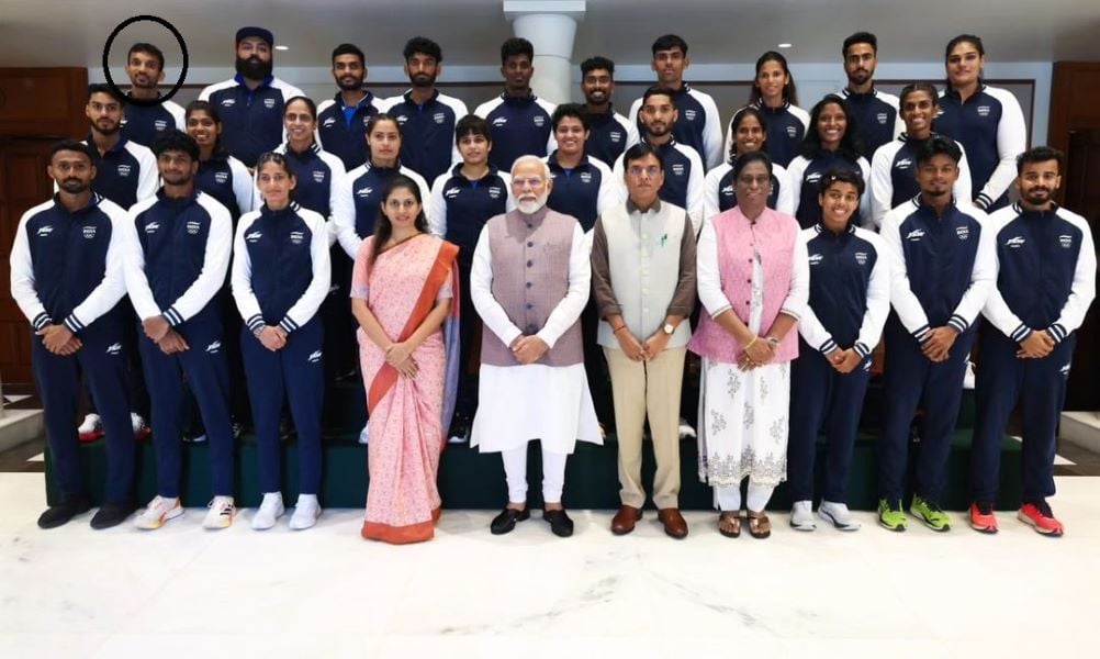 Abdulla Aboobacker and other athletes with Narendra Modi