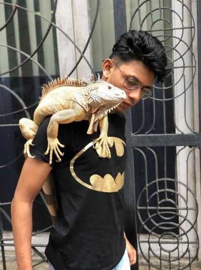 Abhirup Kadam and his pet iguana