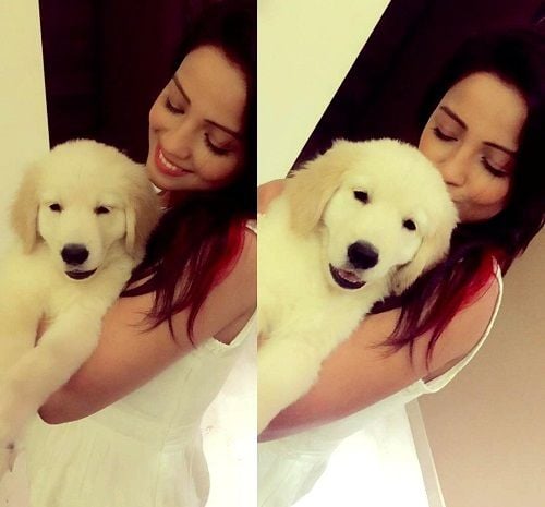Adaa Khan loves dogs