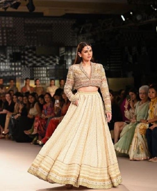 Aditi Rao Hydari in a fashion show