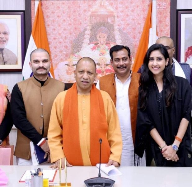 Aditi Singh (extreme right) with Yogi Adityanath (second from left) when she was a member of the Women and Child Welfare Committee
