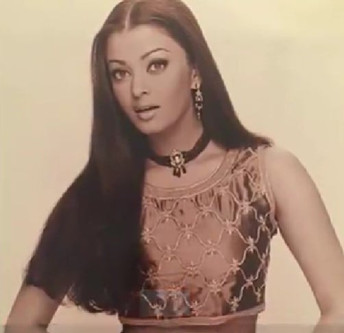 Aishwarya Rai in 1991 on the cover of Vogue magazine