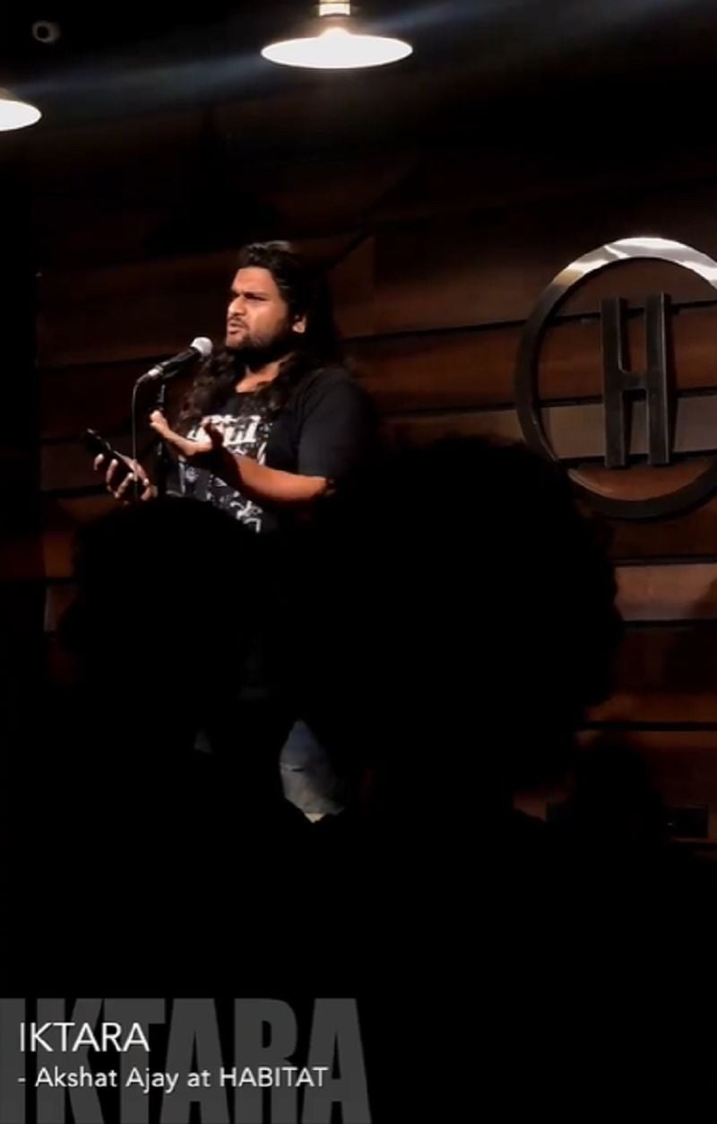 Akshat Ajay Sharma performing his poetry