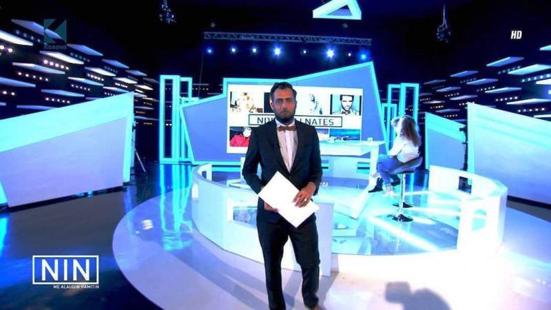 Alaudin Hamiti while hosting the show NIN