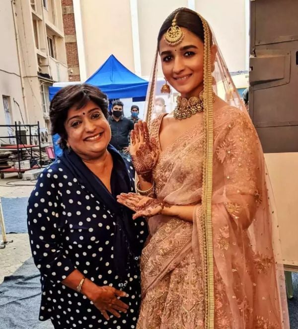 Alia Bhatt showing off the henna design from her mehendi ceremony