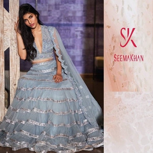 Alizeh Agnihotri in a photoshoot