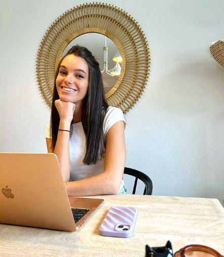 Ally Lewber during an astrology reading session