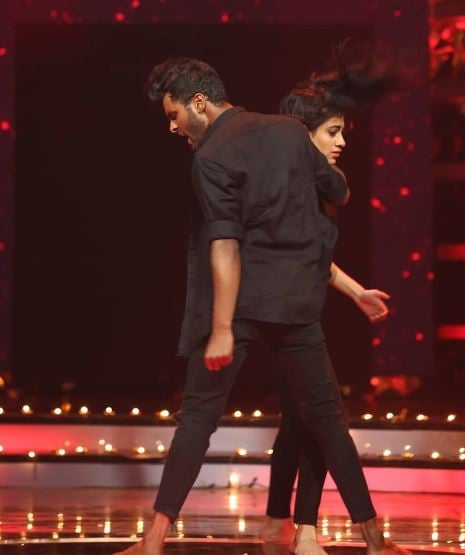 Amir ADS during a stage performance