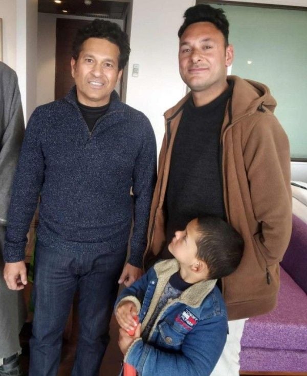 Amir Hussain Lone with Sachin Tendulkar