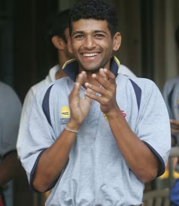 Amol Muzumdar playing in an India Under-19 match