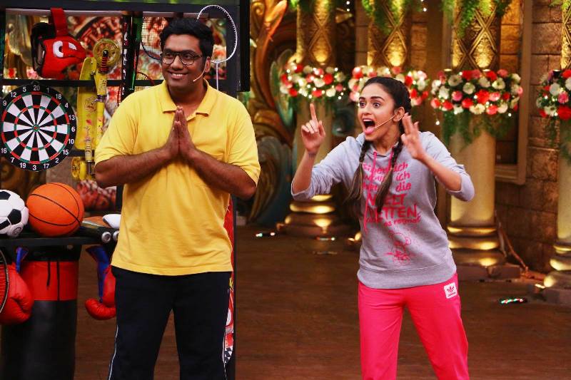 Amruta Khanvilkar in Comedy Nights Bachao
